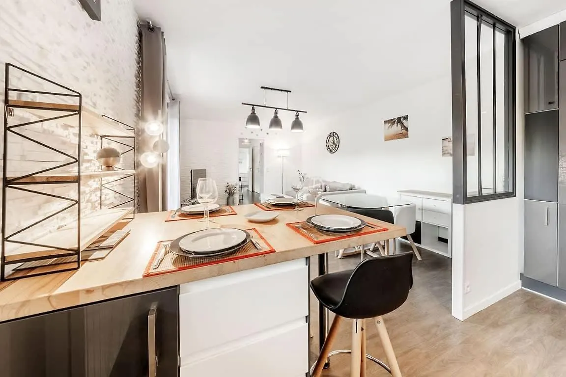 Apartment Le Prevert, T3 Avec Terrasse Et Parking Rennes